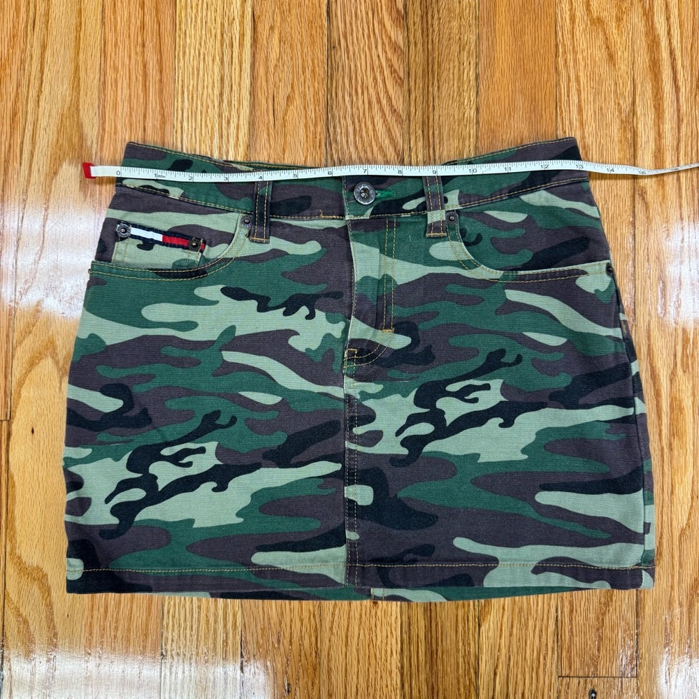 Vintage Y2K Tommy Hilfiger Camouflage Micro Mini Skirt Streetwear Size 1